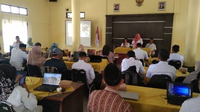 Bimtek DT SEN bagi admin DTKS Desa/ Kelurahan.